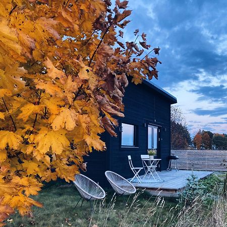Field View Cabin Orebro Exterior photo